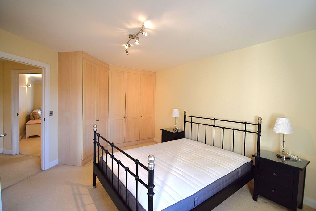 Additional image 6 of 2 bed flat for saleFlat, Victoria House, Billing Road, Northampton NN1