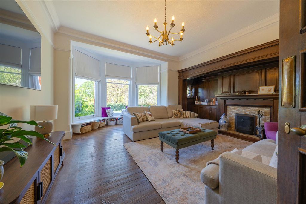 Additional image 2 of 7 bed semi-detached house for saleAbington Park Crescent, Northampton NN3