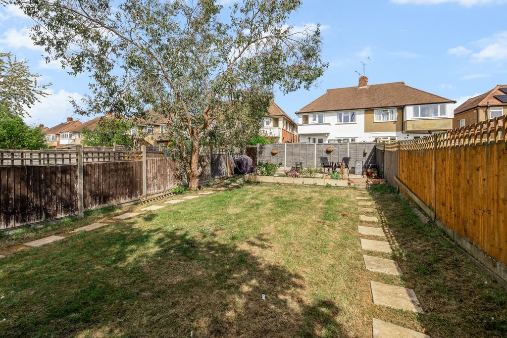 Additional image 7 of 2 bed maisonette for saleLynmouth Avenue, Morden SM4