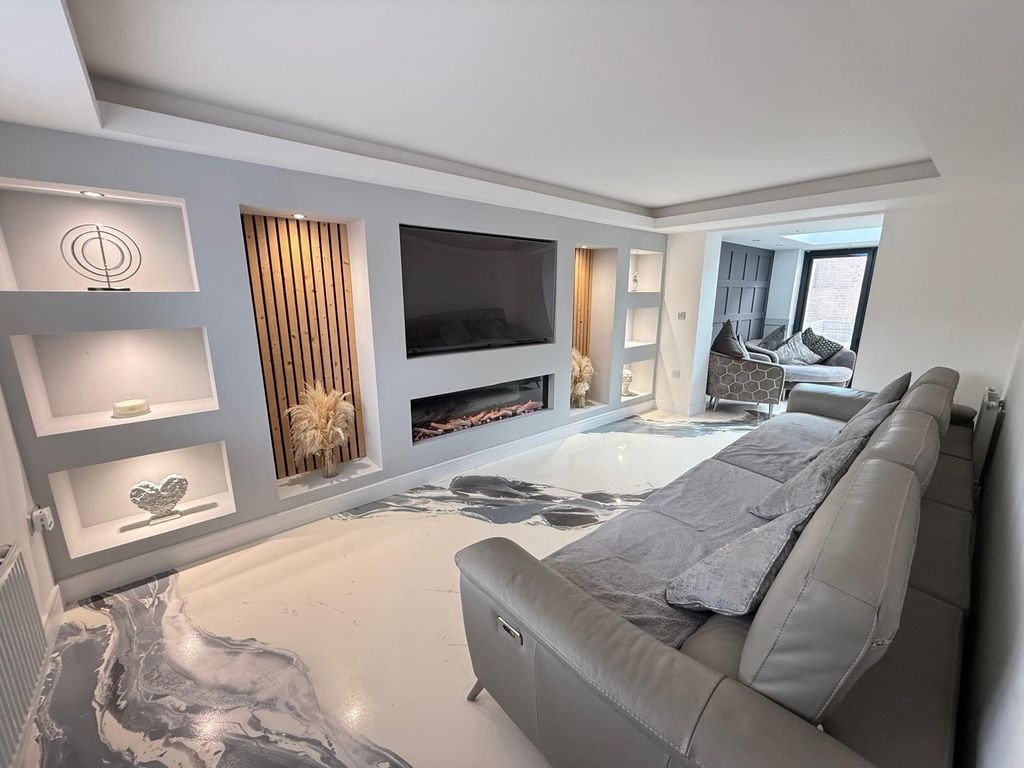Additional image 2 of 4 bed detached house for saleCae Morfa, Neath, Neath Port Talbot. SA10