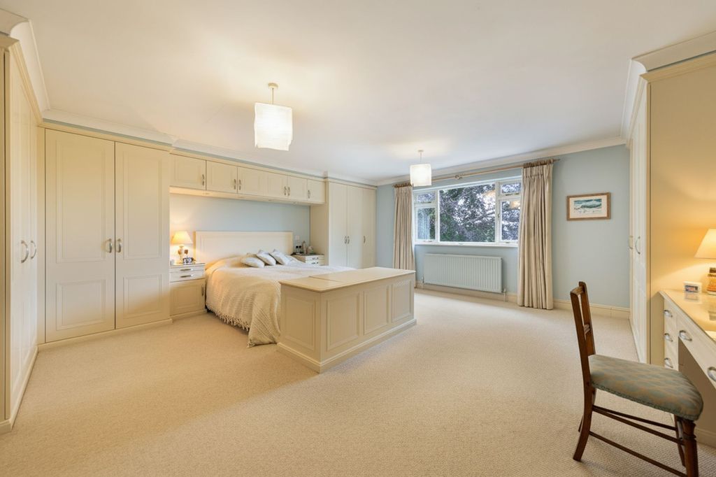 Additional image 11 of 5 bed detached house for saleSpinfield Lane West, Marlow SL7