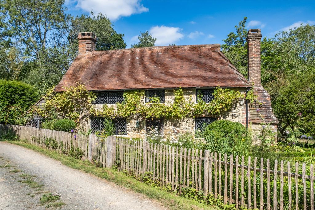 3 bed detached house for saleBedham, Fittleworth, West Sussex RH20