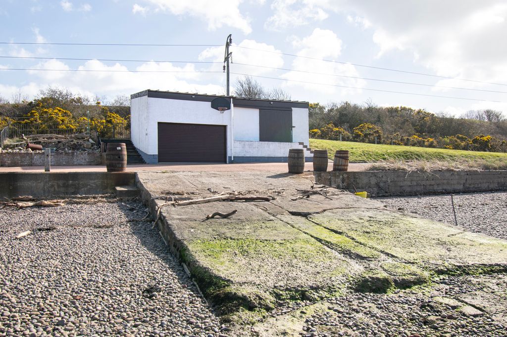 Additional image 39 of 3 bed detached house for saleEsk Road, Montrose DD10
