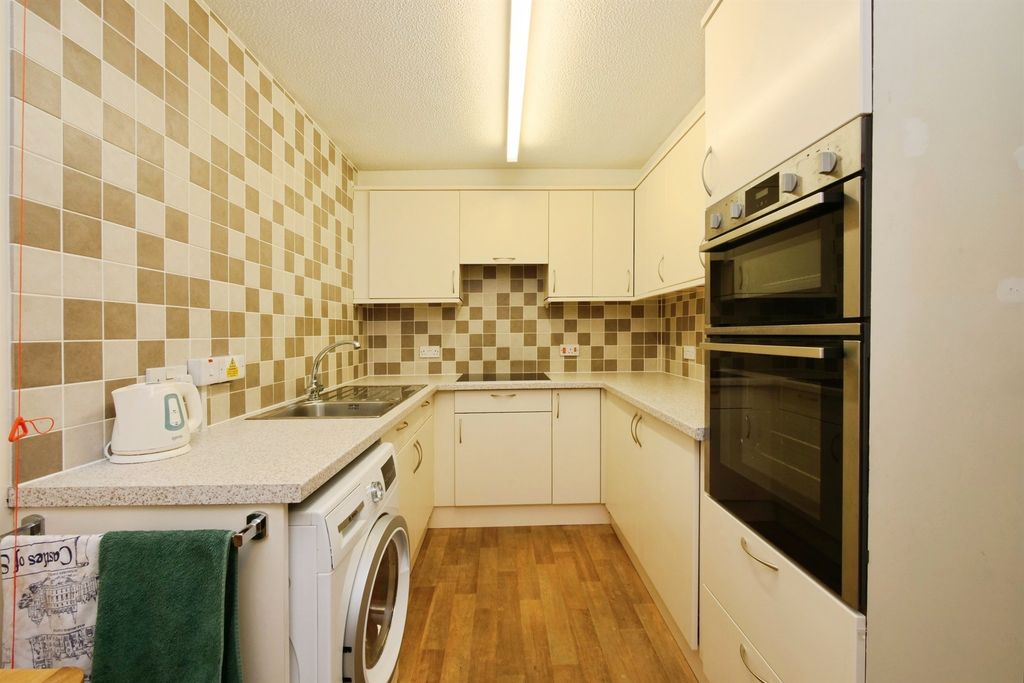 Additional image 6 of 2 bed flat for saleWyre Mews, Haxby, York YO32
