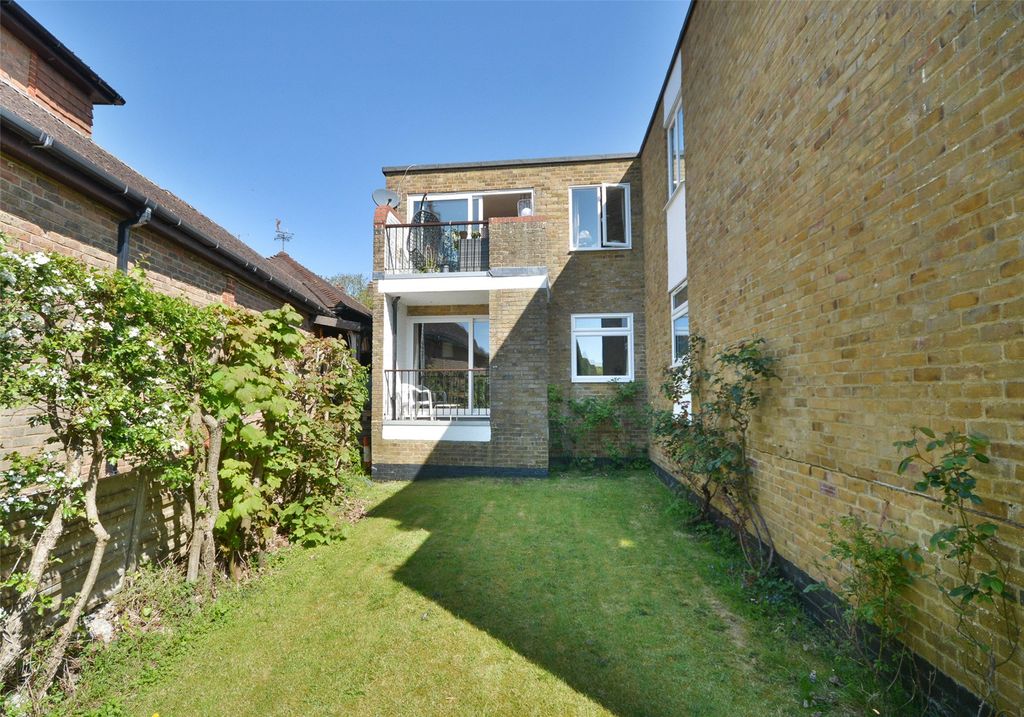 Additional image 8 of 2 bed flat for saleLower Street, Pulborough, West Sussex RH20