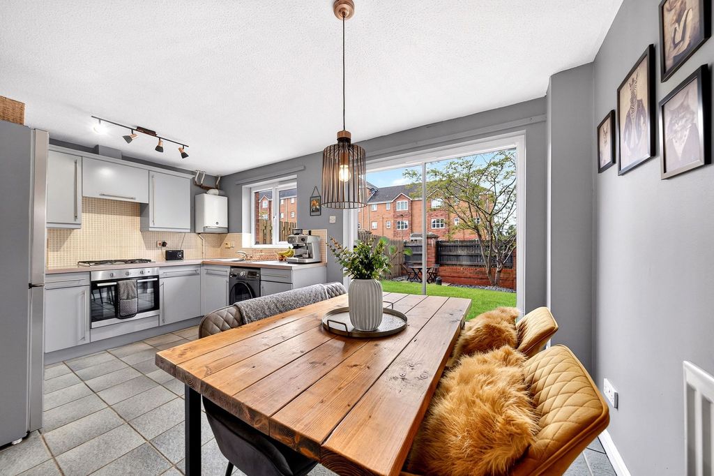 Additional image 7 of 3 bed end terrace house for saleKersehill Crescent, Falkirk FK2