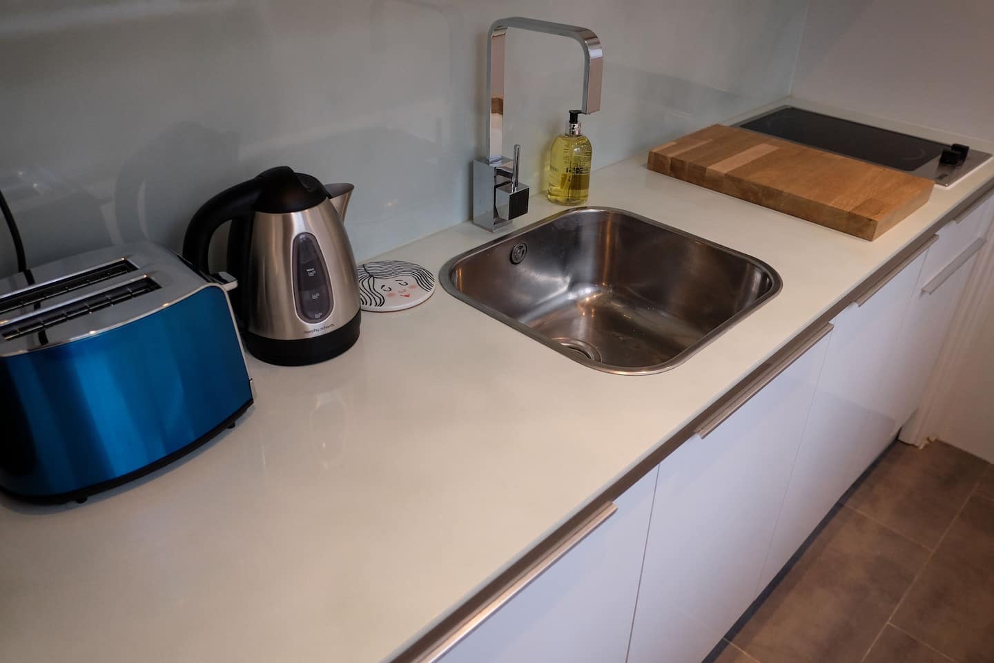 Studio Flat, Sandwich House, WC1H, N1 7GU photo 4