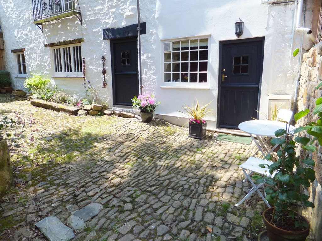1 bed flat for saleNew Street, Penzance TR18