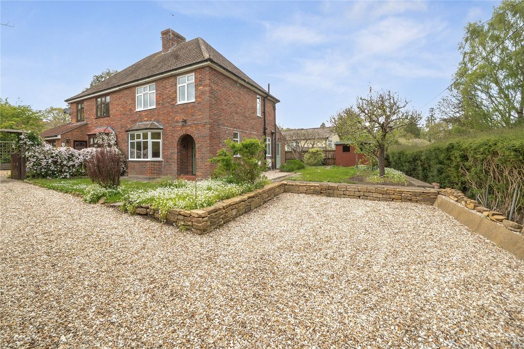 3 bed semi-detached house for saleWash Lane, Montacute, Somerset TA15