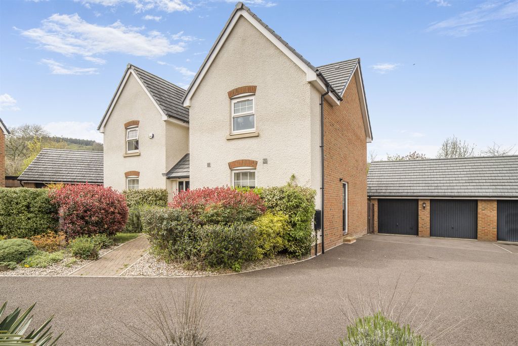 4 bed detached house for saleTernata Drive, Monmouth, Monmouthshire NP25