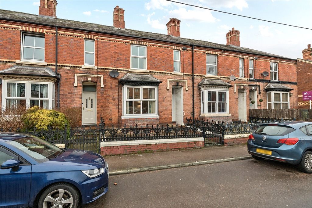 4 bed terraced house for saleNew Road, Newtown, Powys SY16