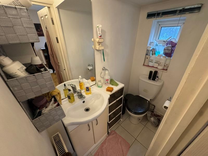 Additional image 12 of 5 bed semi-detached house for saleRuislip Road, Northolt UB5