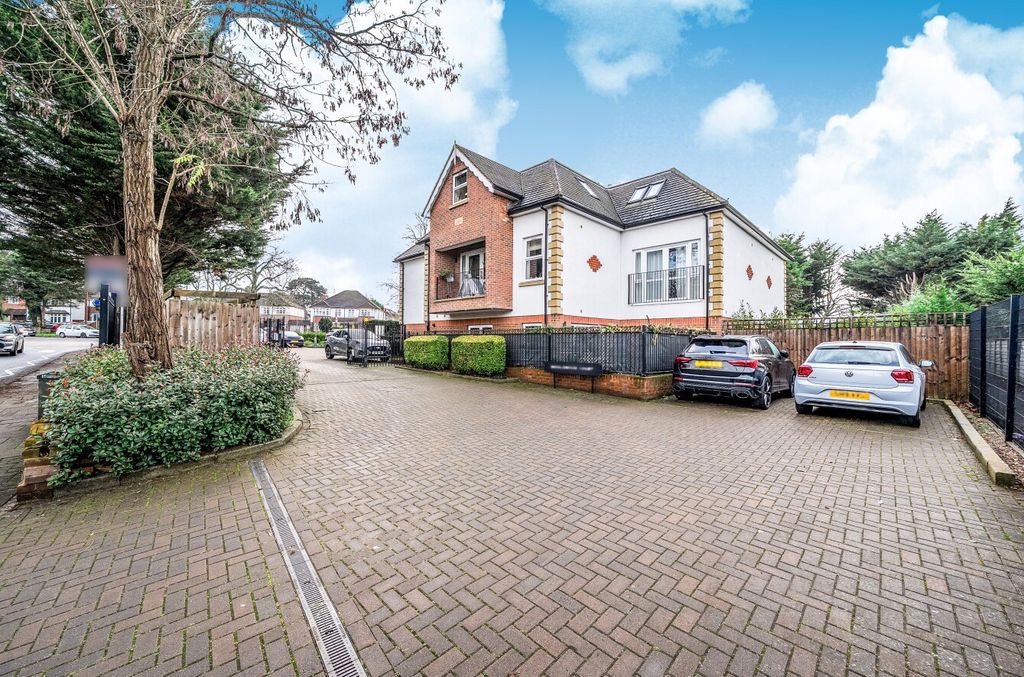 Additional image 17 of 2 bed flat for saleCrofton Lane, Orpington BR5
