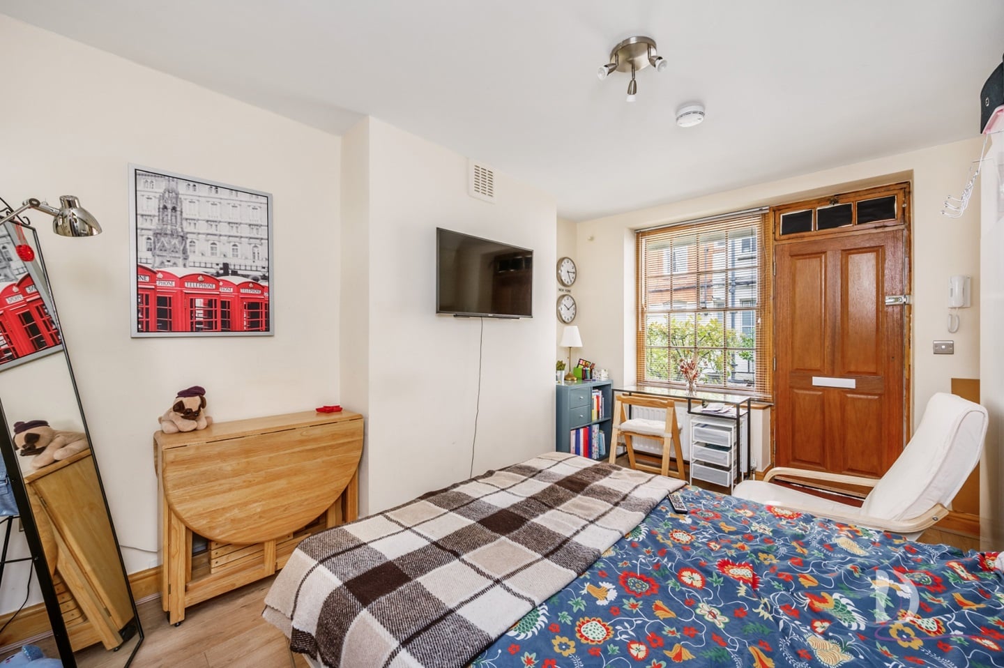 Studio Flat, Beaumont Buildings, WC2B, N1 7GU