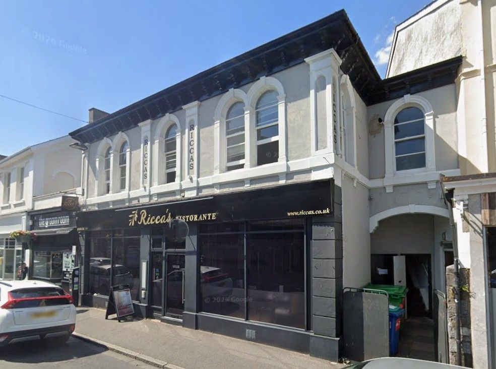 4 bed flat for saleQueen Street, Newton Abbot TQ12
