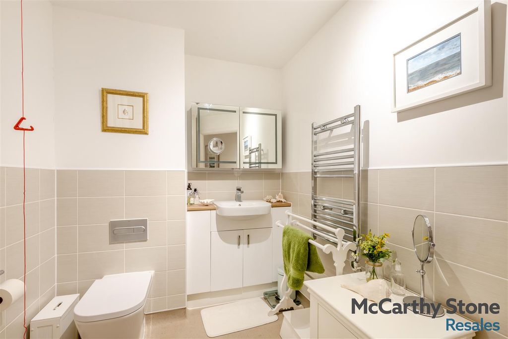 Additional image 9 of 2 bed flat for saleElizabeth House, St. Giles Mews, Stony Stratford, Milton Keynes MK11