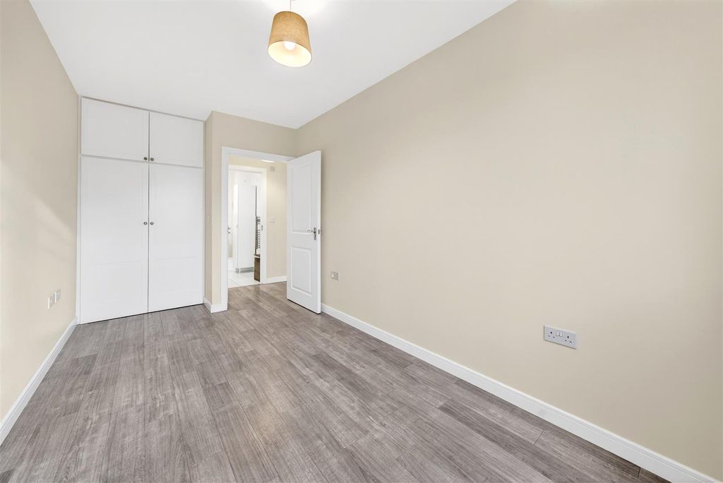 Additional image 6 of 2 bed flat for saleField House, Schoolgate Drive, Morden SM4