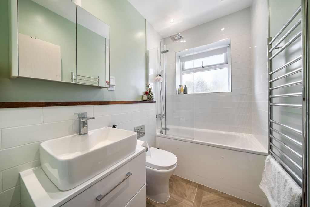 Additional image 8 of 2 bed maisonette for saleCheltenham Close, Northolt UB5