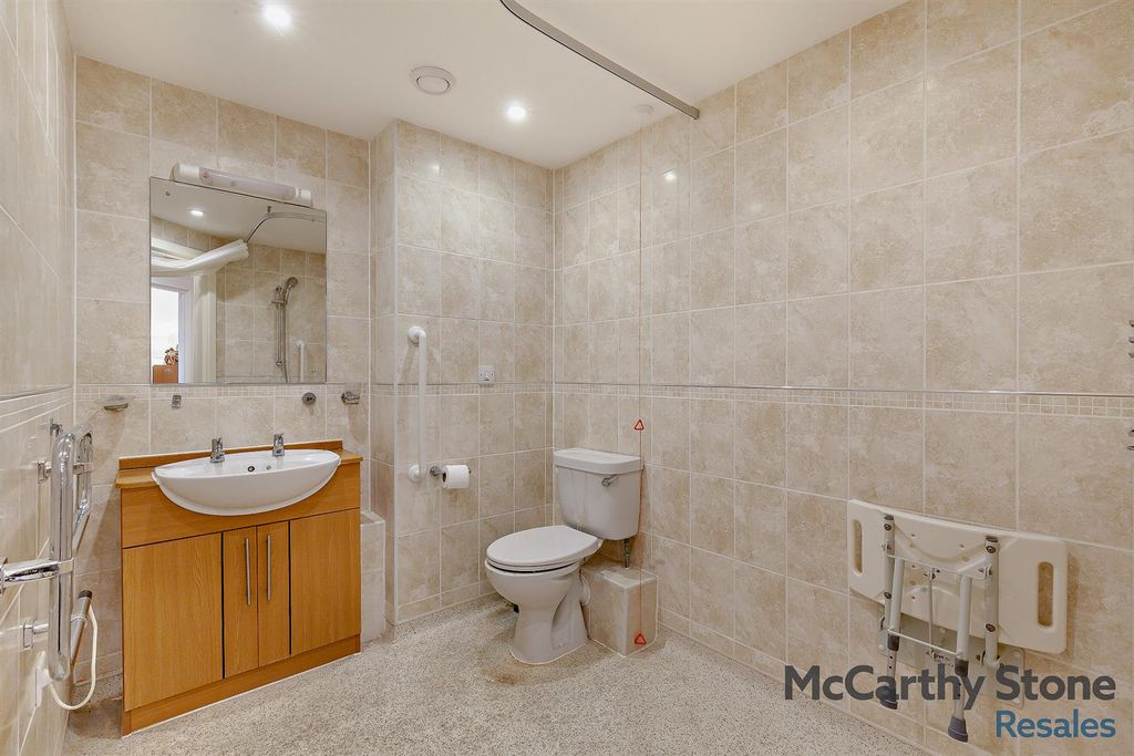 Additional image 7 of 1 bed flat for saleWeighbridge Court, 301 High Street, Chipping Ongar, Essex CM5