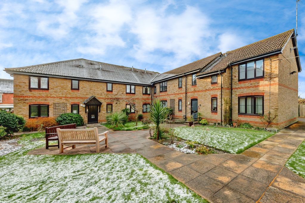 1 bed property for saleHigh Street, Lingfield RH7