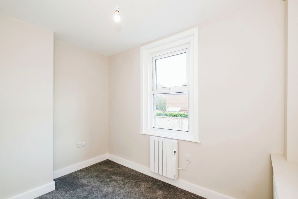 Additional image 12 of 2 bed flat for saleLondon Road, Watersfield, West Sussex RH20