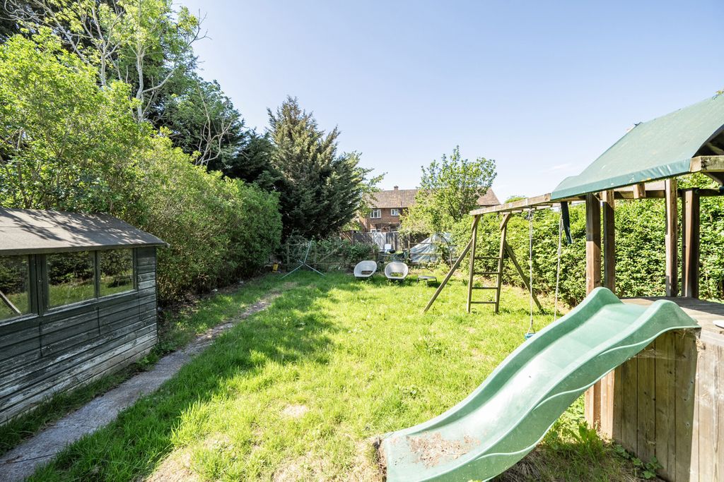 Additional image 10 of 2 bed maisonette for saleCheltenham Close, Northolt UB5
