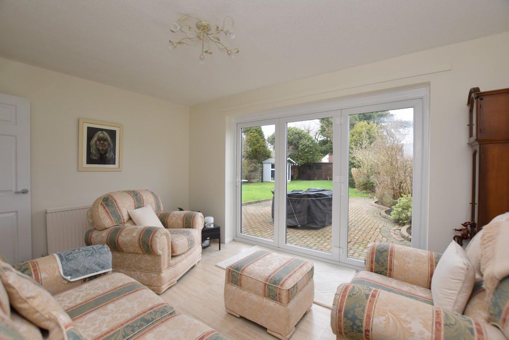 Additional image 15 of 4 bed detached house for saleQueens Road, Littlestone TN28