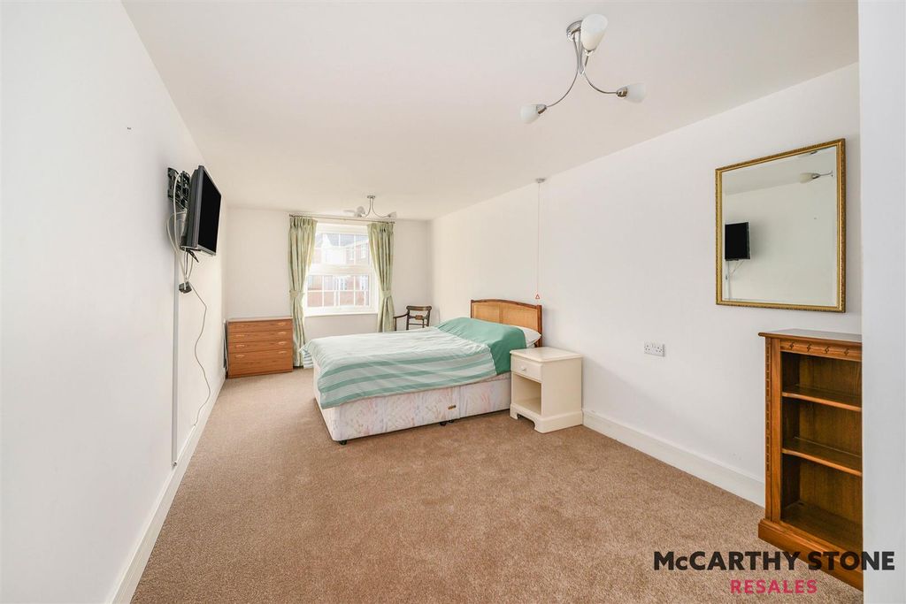 Additional image 3 of 2 bed flat for saleWeighbridge Court, High Street, Ongar, Essex CM5