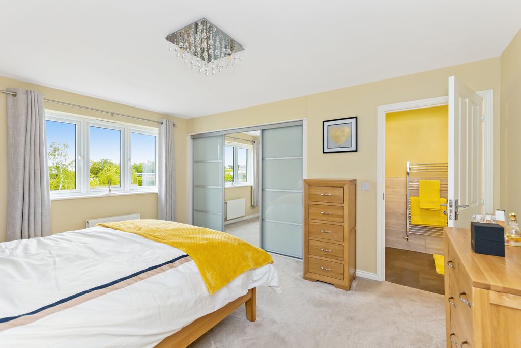 Additional image 10 of 4 bed detached house for sale4 Corby Craig Crescent, Bilston, Roslin EH25