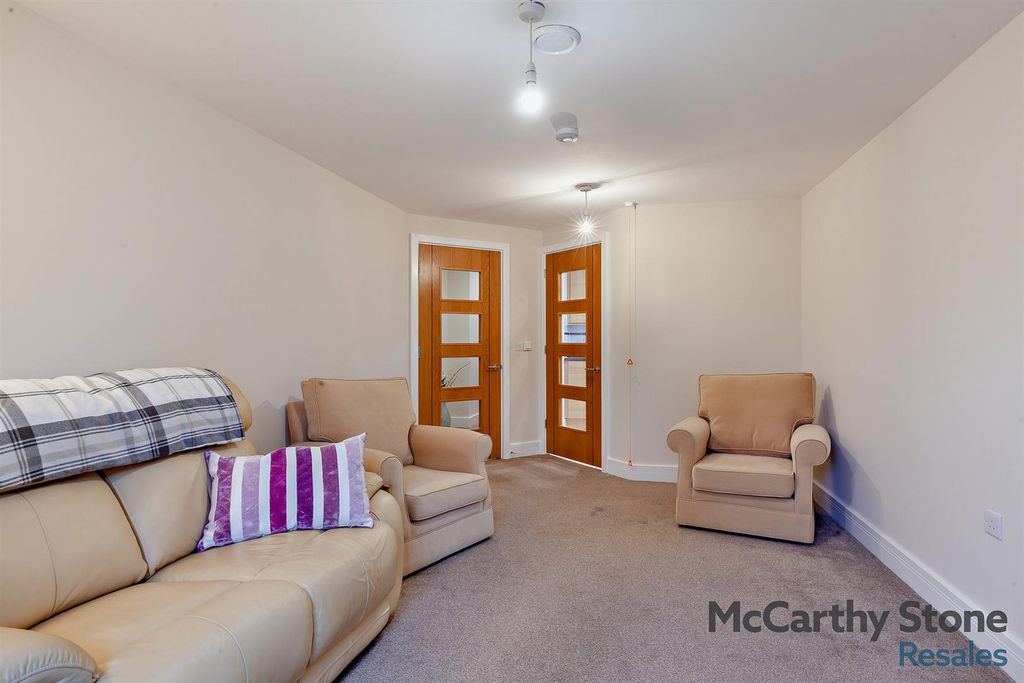 Additional image 5 of 1 bed flat for saleWeighbridge Court, 301 High Street, Chipping Ongar, Essex CM5