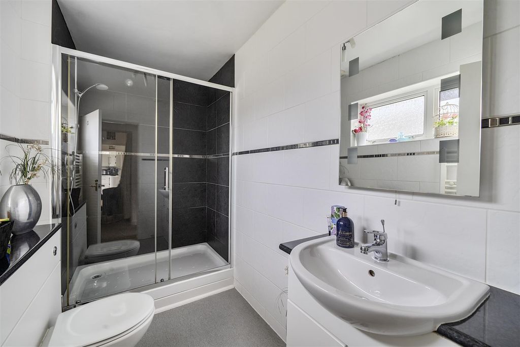Additional image 9 of 3 bed detached bungalow for saleAvenue Road, Lyme Regis DT7