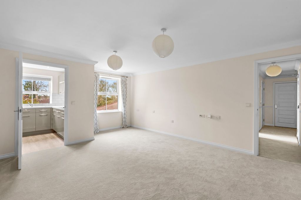 Additional image 9 of 1 bed flat for salePeel Lodge, Dean Street, Marlow, Buckinghamshire SL7