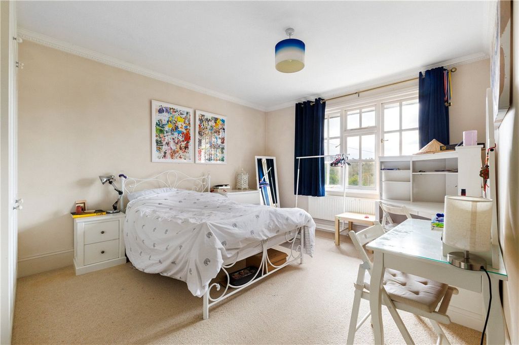 Additional image 18 of 5 bed detached house for saleBath Road, Marlborough, Wiltshire SN8