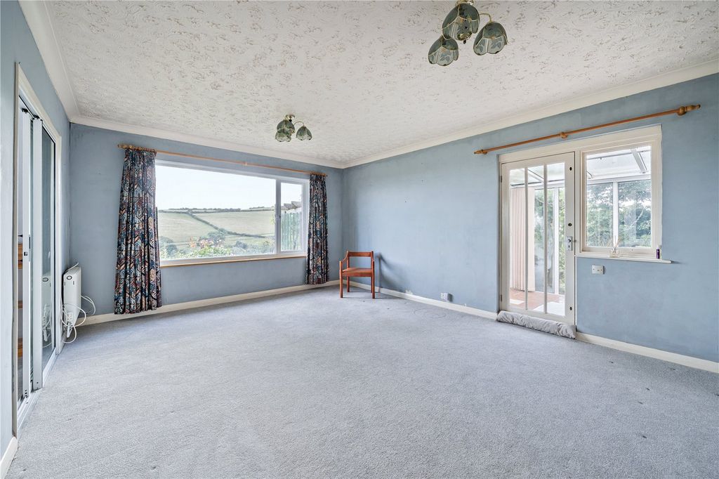 3 bed bungalow for saleStation Hill, Lynton, Devon EX35 photo 4