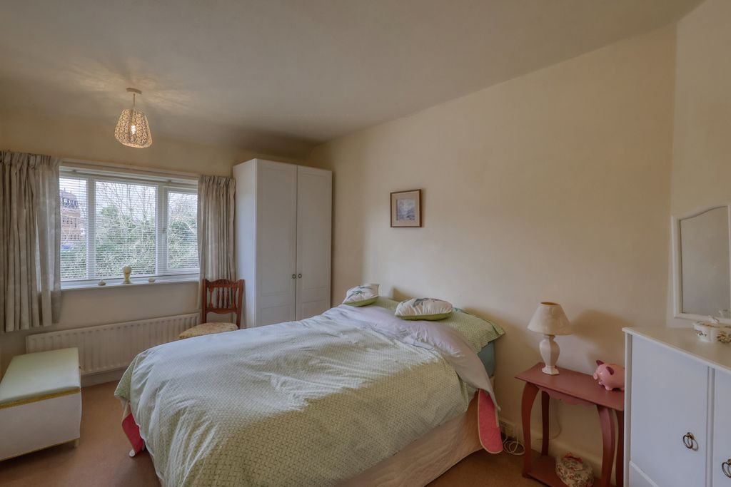 Additional image 12 of 4 bed semi-detached house for saleSummerleys Road, Princes Risborough, Buckinghamshire HP27