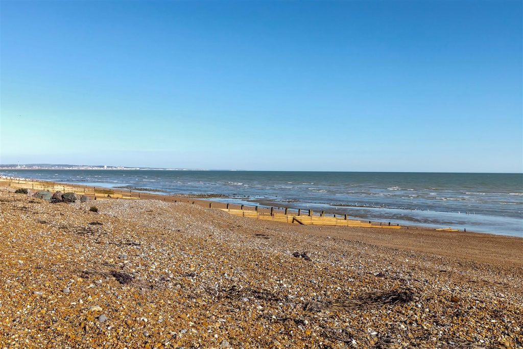 Additional image 13 of 3 bed flat for saleBrighton Road, Worthing BN11
