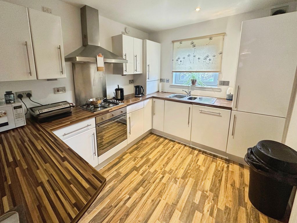 Additional image 4 of 3 bed flat for saleTrades Lane, Dundee DD1