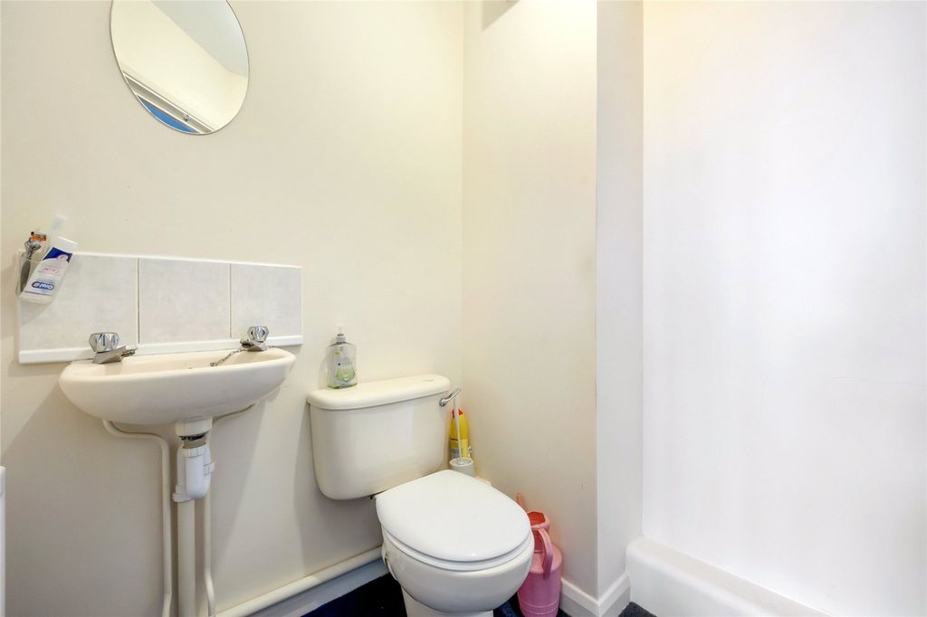 Additional image 11 of 2 bed flat for saleMarlin Court, 32 Brighton Road, Lancing, West Sussex BN15