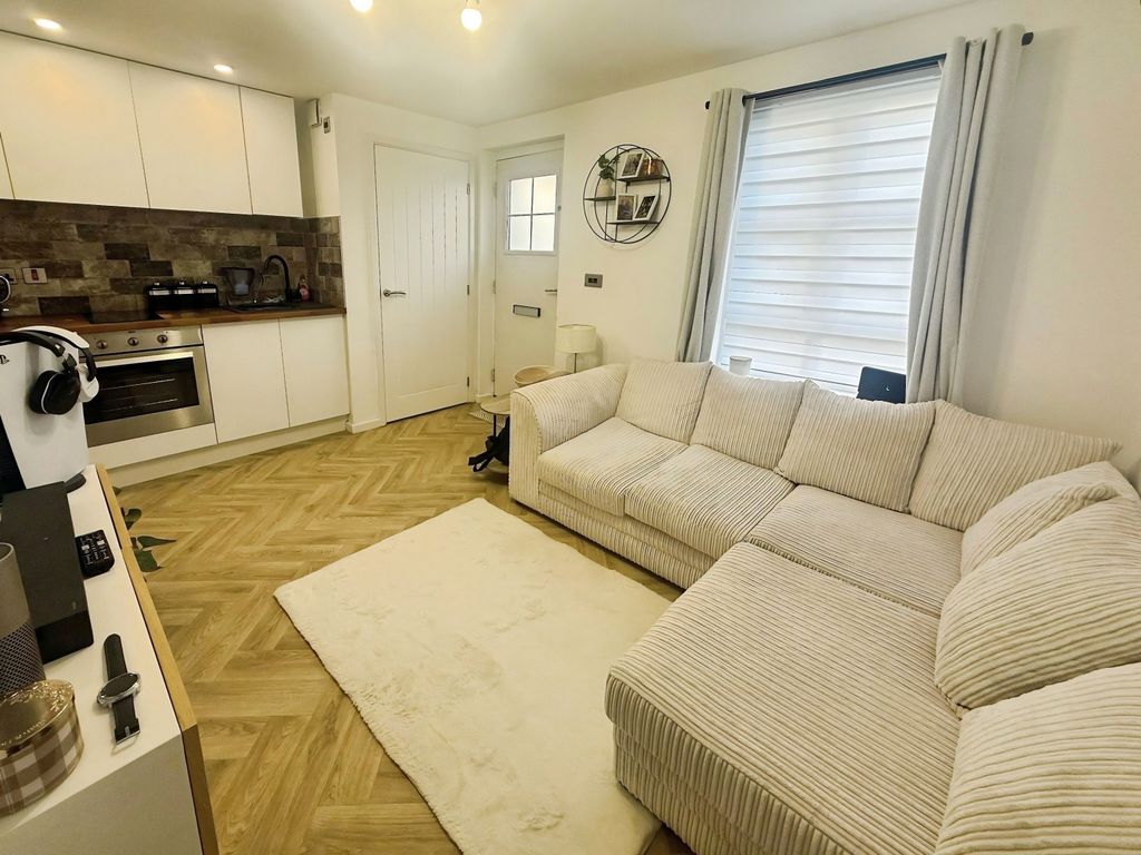 1 bed flat for salePigot Way, Lincoln LN2 photo 4