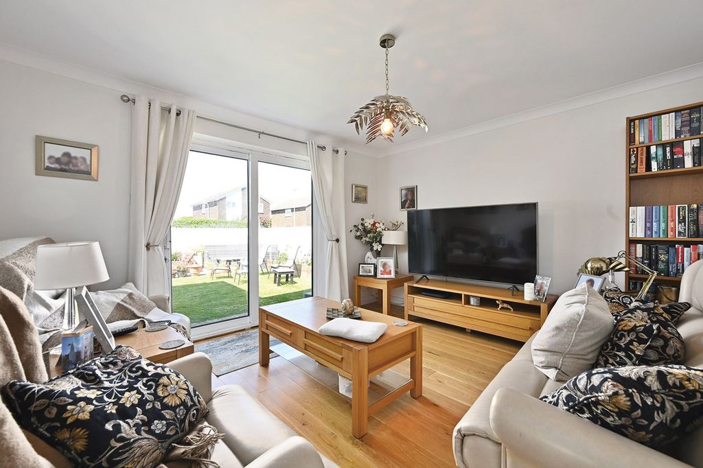 Additional image 2 of 5 bed detached house for saleBlenheim Road, Littlestone TN28