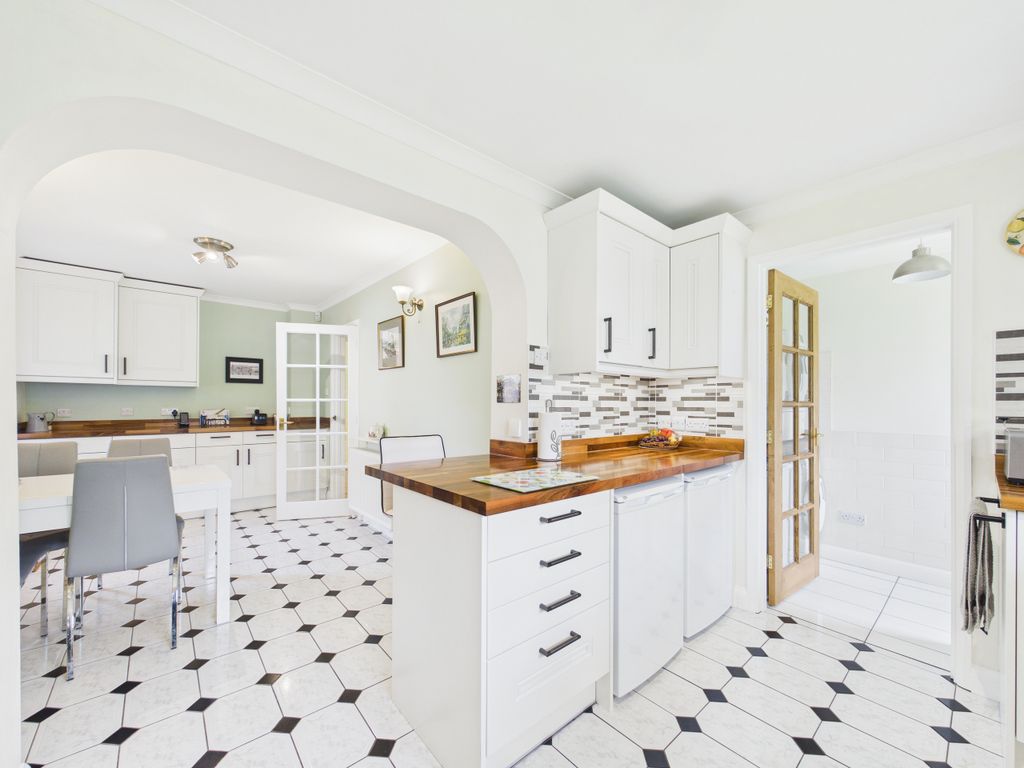 Additional image 2 of 4 bed detached house for saleLittle Park, Princes Risborough, Buckinghamshire HP27
