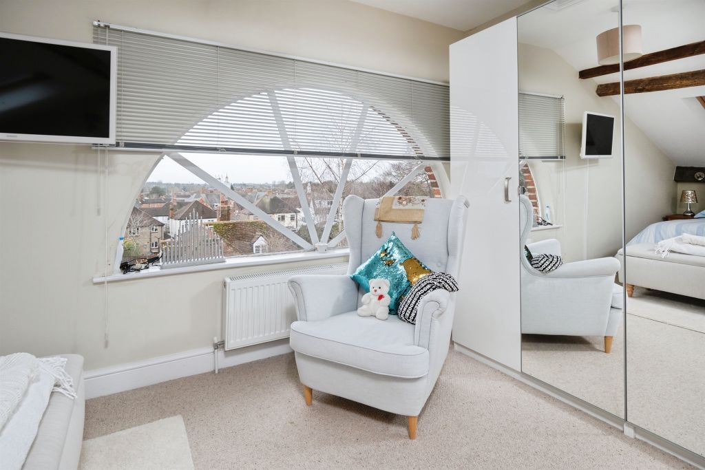 Additional image 16 of 3 bed semi-detached house for saleHigh Street, Newport Pagnell MK16