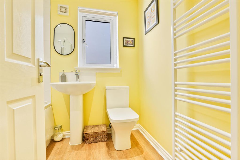 Additional image 15 of 4 bed semi-detached house for saleCleghorn Lea, Lanark ML11