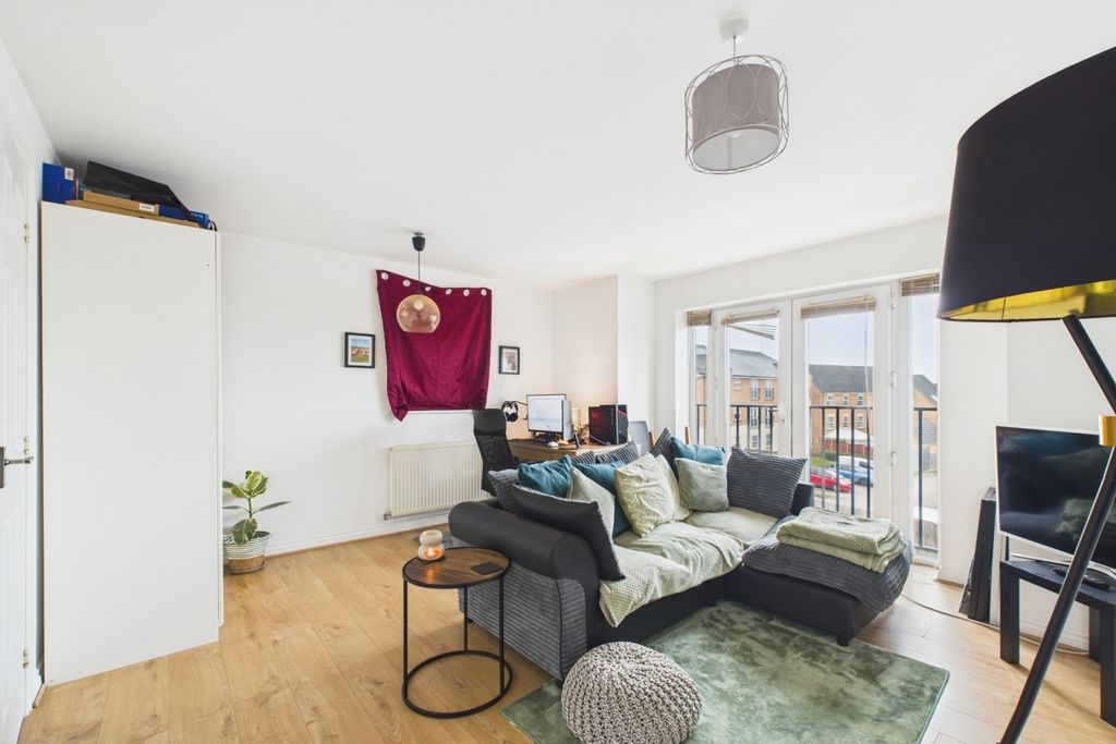 2 bed flat for saleSandpiper Way, Leighton Buzzard, Bedfordshire LU7