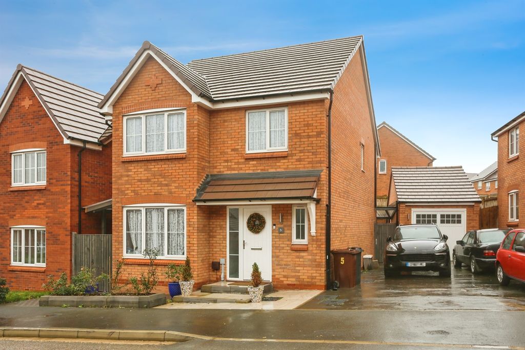 4 bed detached house for saleCasterton Road, Melton Mowbray LE13