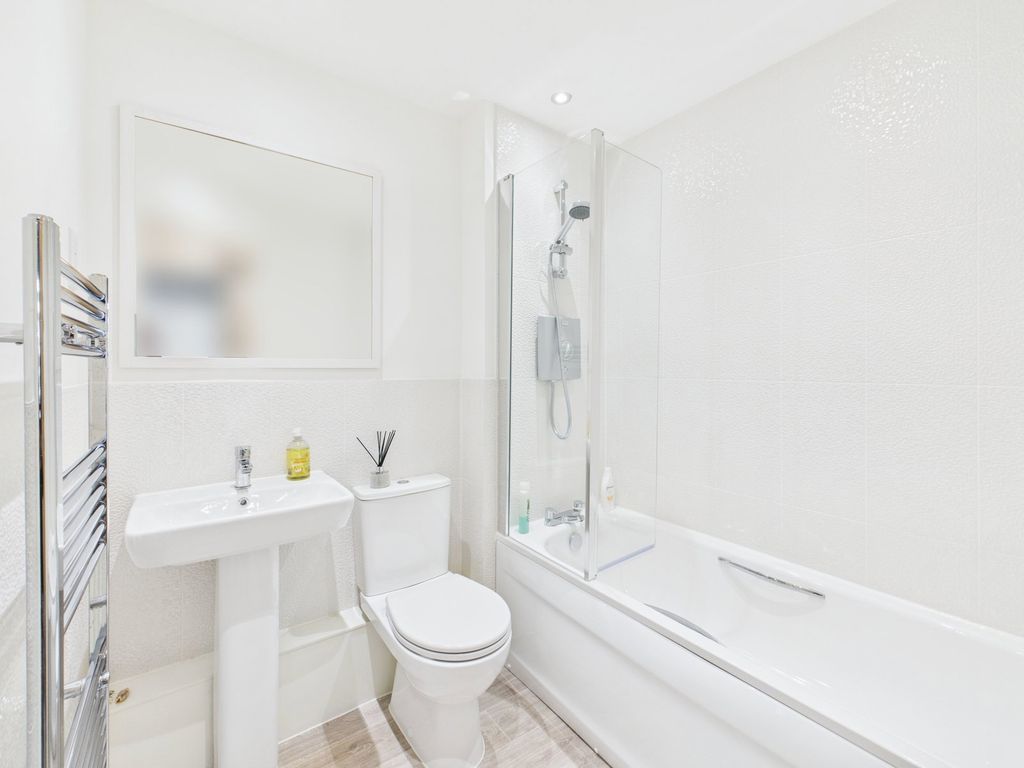 Additional image 14 of 2 bed flat for saleLaurel Place, Henhull, Nantwich, Cheshire CW5