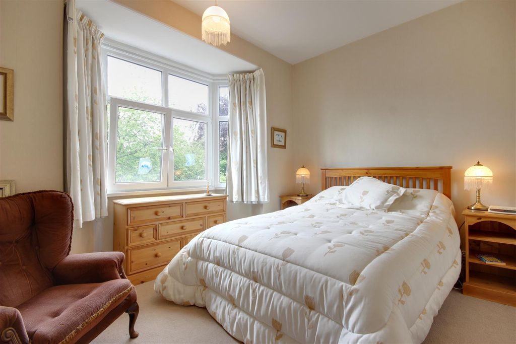 Additional image 14 of 5 bed semi-detached house for saleNunburnholme Avenue, North Ferriby HU14