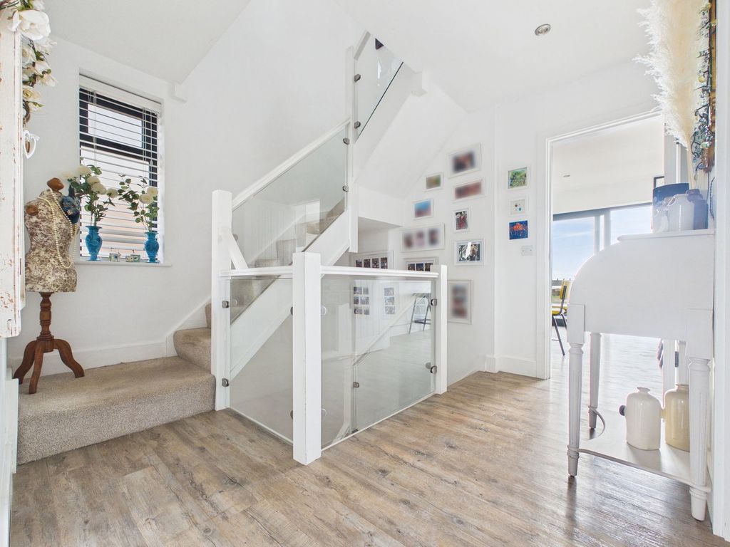 Additional image 10 of 4 bed detached house for saleBrighton Road, Lancing BN15