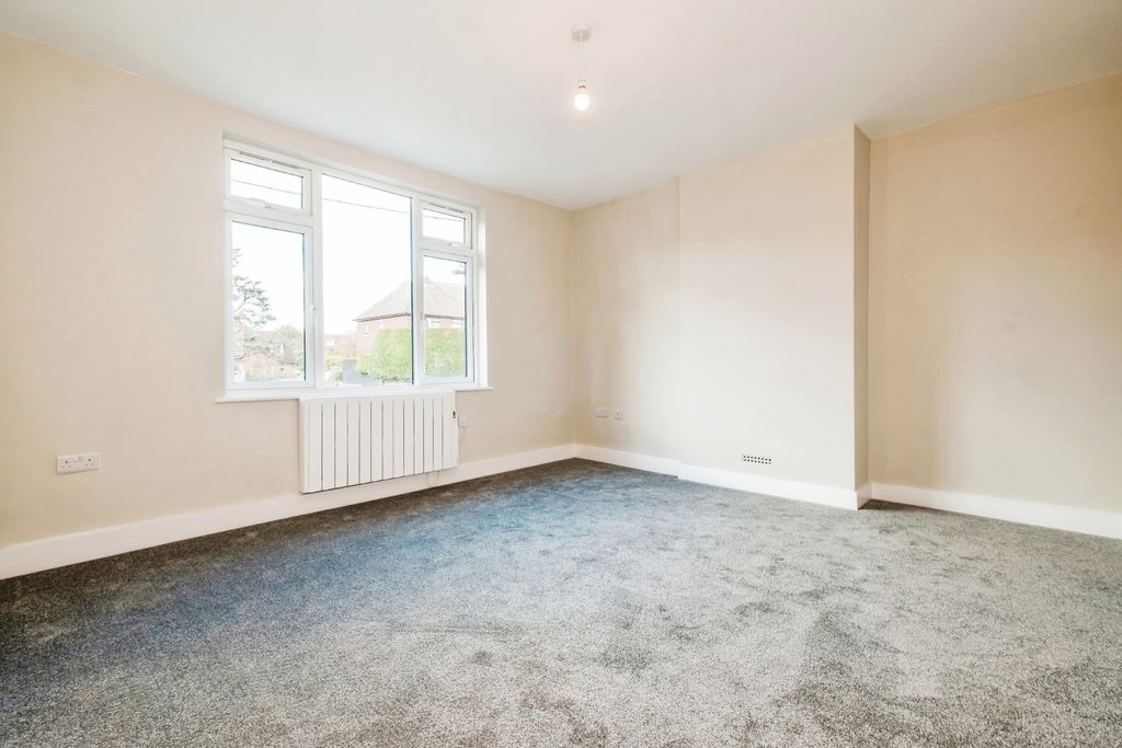 Additional image 8 of 2 bed flat for saleLondon Road, Watersfield, West Sussex RH20