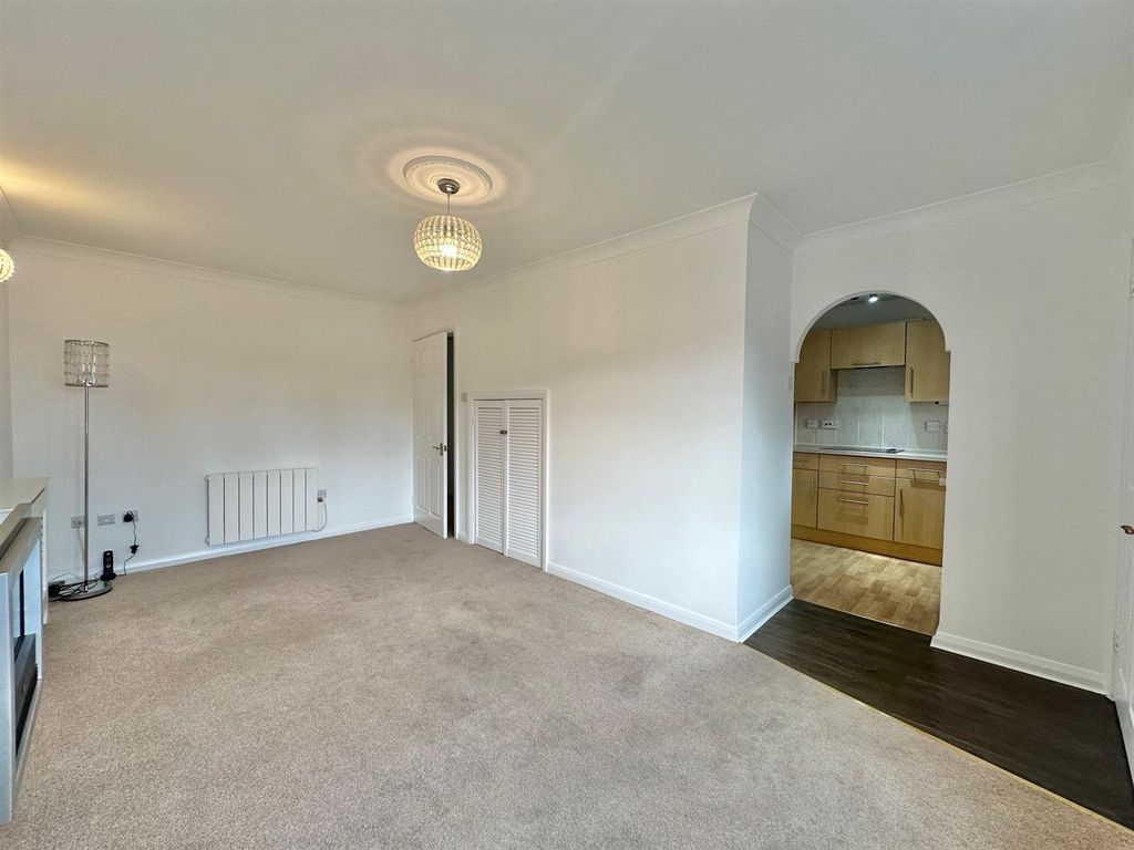 Additional image 11 of 2 bed flat for saleYew Tree Drive, Nantwich, Cheshire CW5